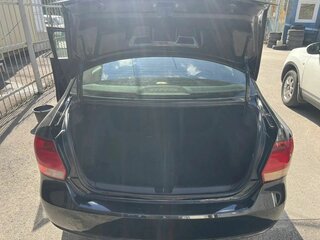 2013 Volkswagen Polo V, чёрный, 690000 рублей, вид 2