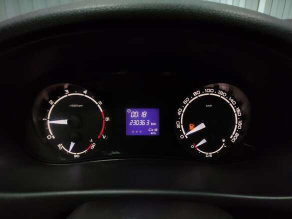 2014 Lada (ВАЗ) Priora I Рестайлинг, пурпурный, 330000 рублей - вид 10