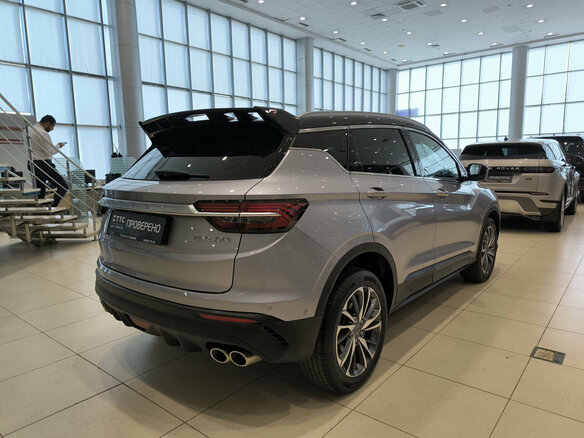 2020 Geely Coolray I, серебристый, 1630000 рублей - вид 4