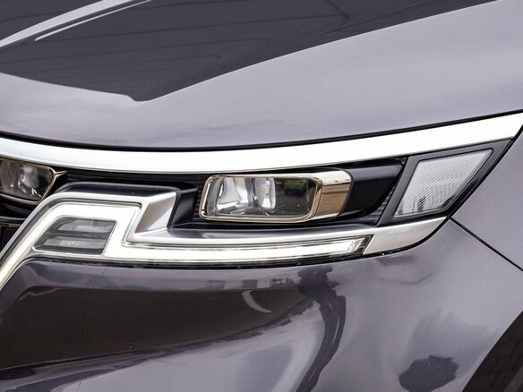 2020 Kia Carnival IV, чёрный, 2595000 рублей - вид 10