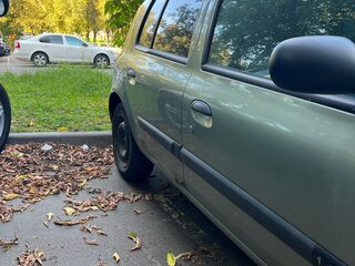 2002 Renault Clio II Рестайлинг, серый, 235000 рублей, вид 3