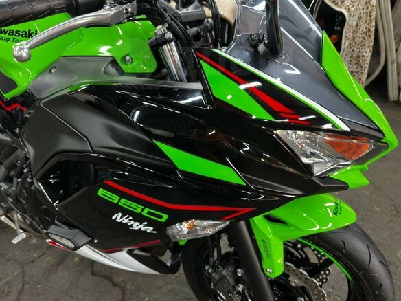 2021 Kawasaki Ninja 650, зелёный, 880000 рублей - вид 16