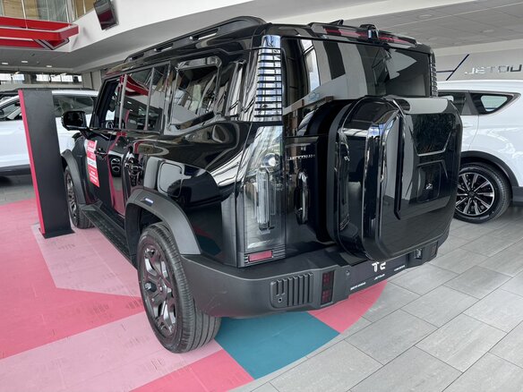 2026 Jetour T2, чёрный, 4449000 рублей - вид 3
