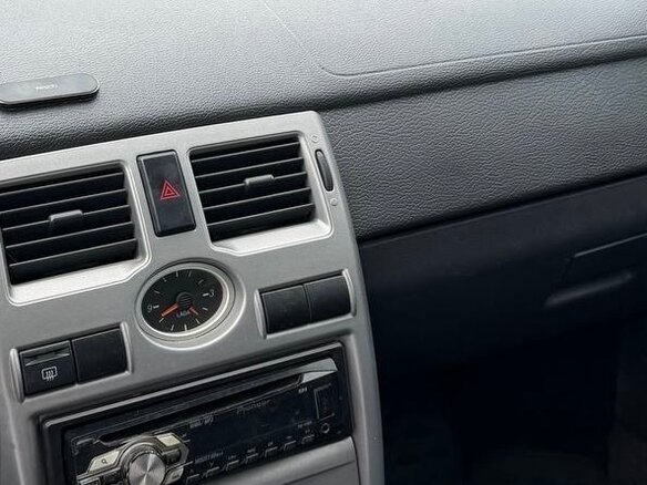 2012 Lada (ВАЗ) Priora I, серебристый, 500000 рублей - вид 12