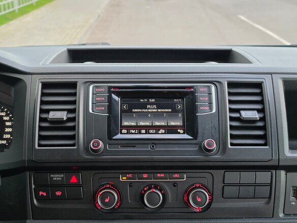 2015 Volkswagen Caravelle T6, коричневый - вид 17