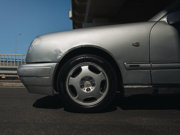 1996 Mercedes-Benz E-Класс 200 II (W210, S210), серебристый, 250000 рублей - вид 6