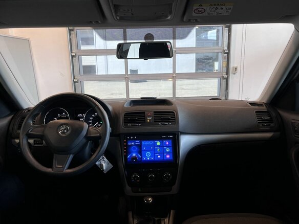 2015 Skoda Yeti I Рестайлинг, серебристый - вид 9