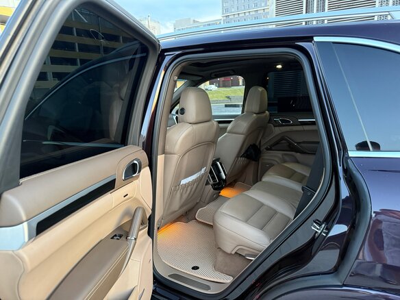 2011 Porsche Cayenne Diesel II (958), фиолетовый - вид 20