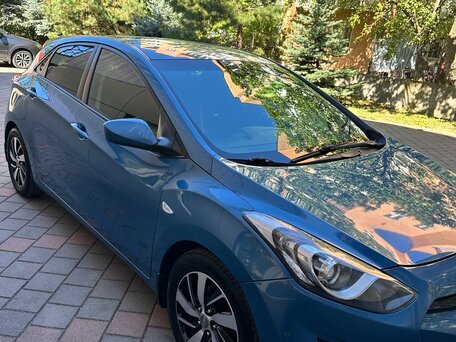 2013 Hyundai i30 II, голубой, 1450000 рублей, вид 2