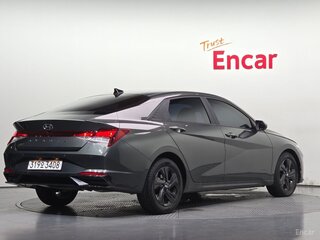 2023 Hyundai Avante VII, чёрный, 1570000 рублей, вид 2