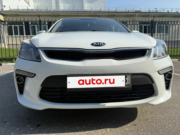 2019 Kia Rio IV, белый, 1380000 рублей - вид 2