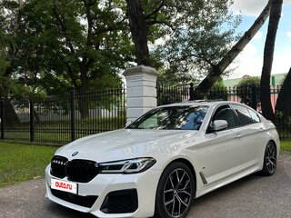 2021 BMW 5 серии 530i VII (G30/G31/G38) Рестайлинг, белый, 4750000 рублей, вид 2