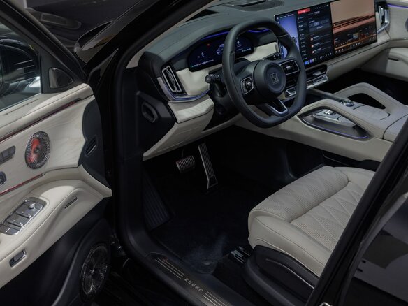 2026 Zeekr 8X 70 kWh, чёрный, 12148000 рублей - вид 14