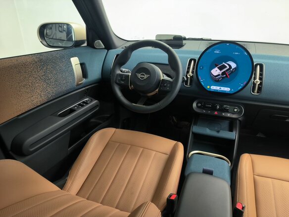 2025 Mini Countryman S III, зелёный, 6250000 рублей - вид 12