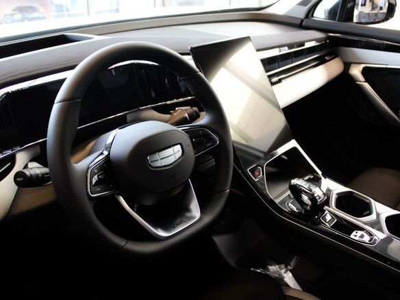 2026 Geely Atlas II, белый, 4119990 рублей - вид 12