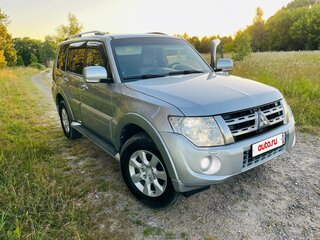 2012 Mitsubishi Pajero IV Рестайлинг 1, серебристый, 1750000 рублей, вид 2