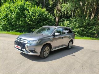2019 Mitsubishi Outlander PHEV III Рестайлинг 3, серый, 2590000 рублей, вид 1