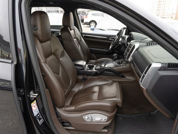 2015 Porsche Cayenne Diesel II Рестайлинг (958), чёрный, 3849000 рублей - вид 9