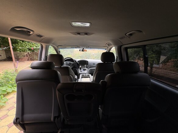 2009 Hyundai Grand Starex I, серый, 1800000 рублей - вид 6