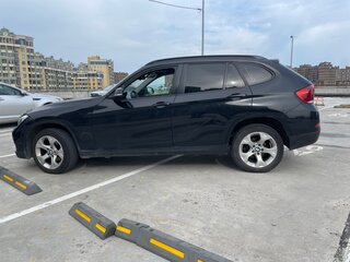 2013 BMW X1 18i I (E84) Рестайлинг, чёрный, 1300000 рублей, вид 4