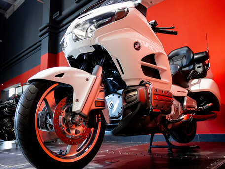 2012 Honda GL 1800 Gold Wing, белый, 1500000 рублей, вид 4