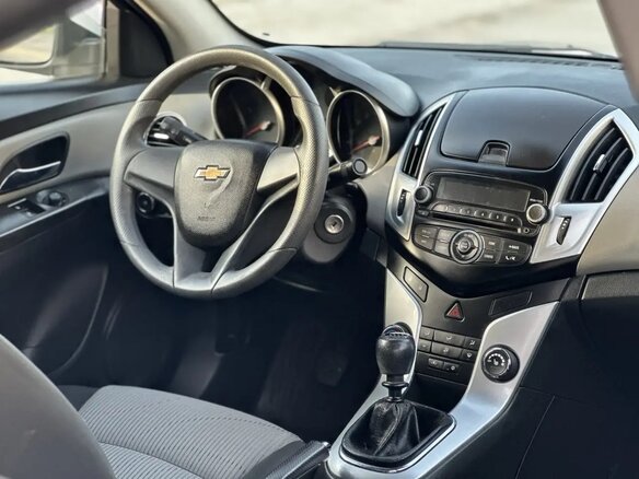 2014 Chevrolet Cruze I Рестайлинг, белый, 730000 рублей - вид 11