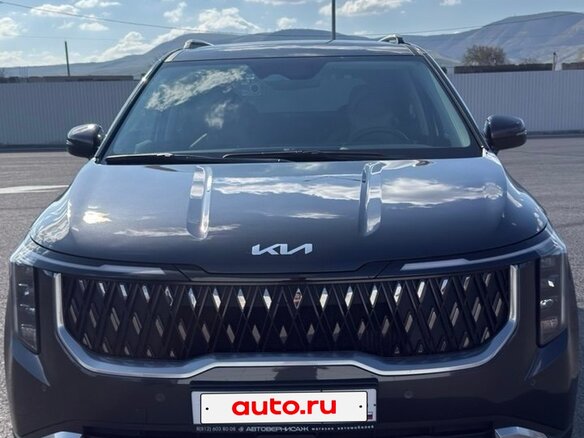2024 Kia Carnival IV Рестайлинг, серый, 5000000 рублей - вид 3
