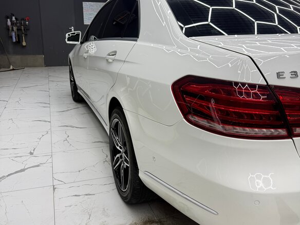 2013 Mercedes-Benz E-Класс 300 IV (W212, S212, C207) Рестайлинг, белый, 2300000 рублей - вид 7