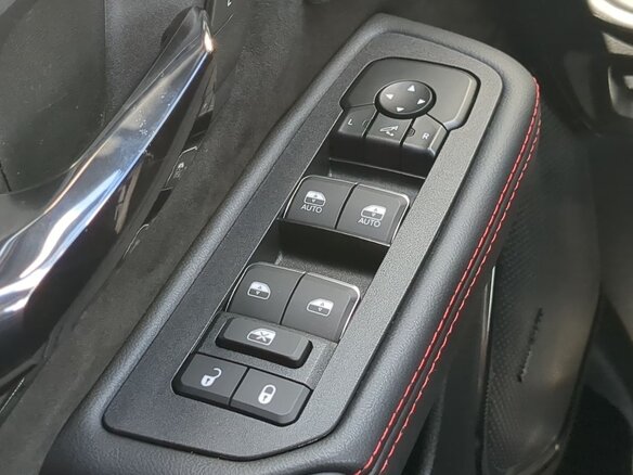 2026 Ram 1500 TRX SRT V Рестайлинг, красный, 14700000 рублей - вид 12