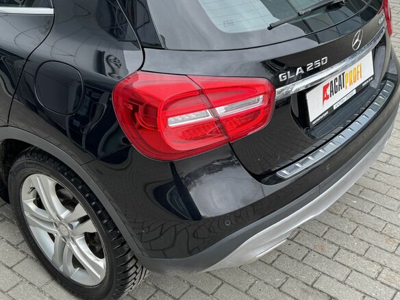 2014 Mercedes-Benz GLA 250 I (X156), чёрный, 1620000 рублей - вид 22