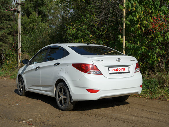 2014 Hyundai Solaris I, белый, 740000 рублей - вид 7
