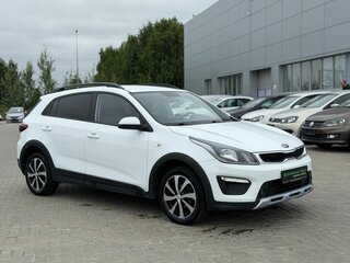2019 Kia Rio X-Line IV, белый, 1525000 рублей, вид 3