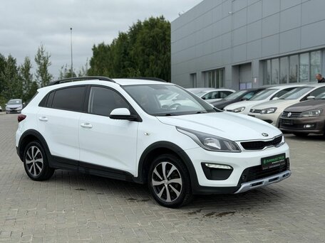 2019 Kia Rio X-Line IV, белый, 1525000 рублей, вид 3