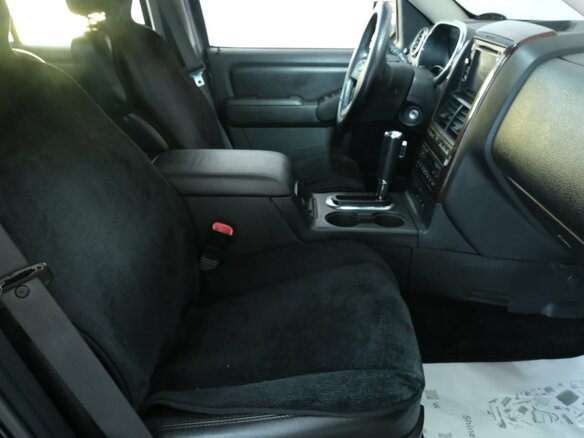 2008 Ford Explorer IV, чёрный - вид 18