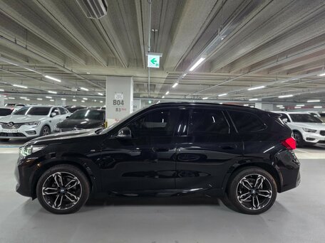 2025 BMW X1 18d sDrive III (U11/U12), чёрный, 5650000 рублей, вид 3