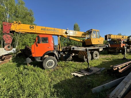 2007 КамАЗ 43118, оранжевый, 1600000 рублей, вид 1