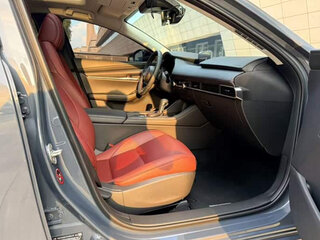 2022 Mazda 3 IV (BP), серый, 1700999 рублей, вид 2