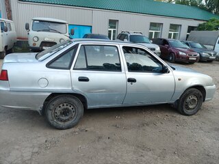2010 Daewoo Nexia I Рестайлинг, серебристый, 145000 рублей, вид 3