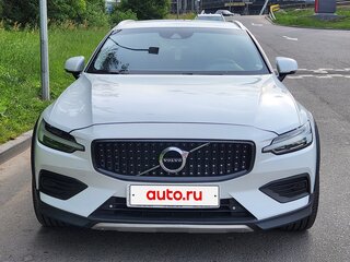 2019 Volvo V60 Cross Country II, белый, 3470000 рублей, вид 1