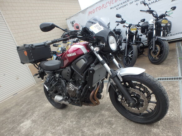 2017 Yamaha XSR700, красный - вид 5