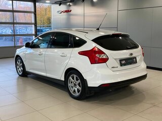 2012 Ford Focus III, белый, 697000 рублей, вид 4