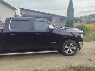 2018 Ram 1500 Crew Cab V, чёрный, 6500000 рублей, вид 2