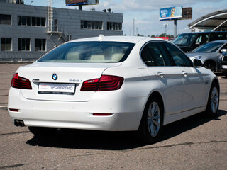 2014 BMW 5 серии 528i xDrive VI (F10/F11/F07) Рестайлинг, белый, 1907000 рублей, вид 5