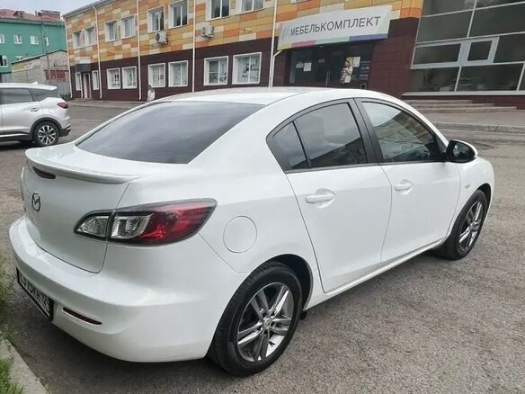 2012 Mazda 3 II (BL) Рестайлинг, белый, 950000 рублей - вид 6