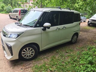 2020 Toyota Roomy I Рестайлинг, белый, 1050000 рублей, вид 4