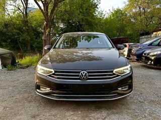 2022 Volkswagen Magotan B8 Рестайлинг, чёрный, 1830000 рублей, вид 1