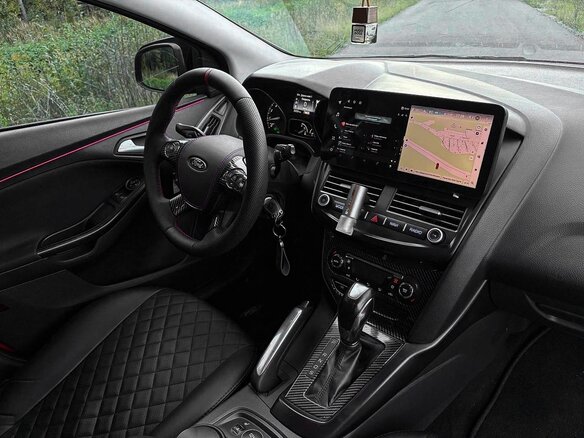2013 Ford Focus III, красный, 975000 рублей - вид 13