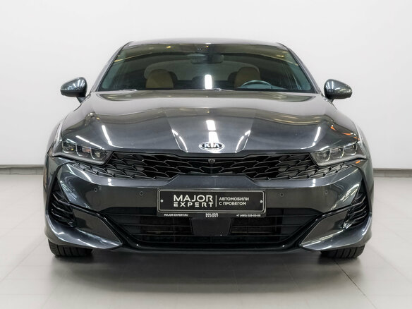 2020 Kia K5 III, серый - вид 1