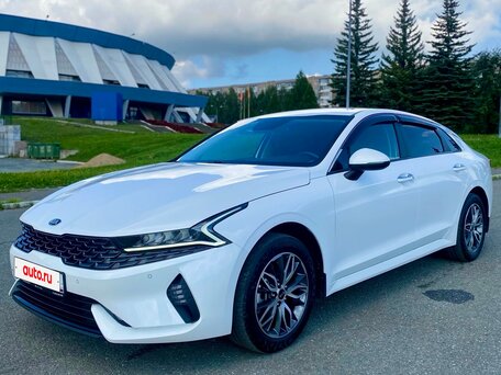 2020 Kia K5 III, белый, 2750000 рублей, вид 1