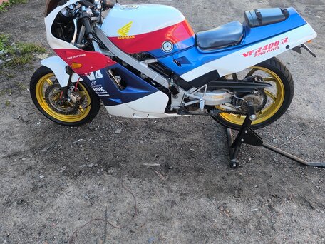 1987 Honda VFR 400, белый, 170000 рублей, вид 5
